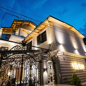 Hotel Ester